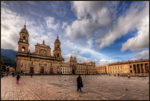 Plaza de Bolivar, Bogota, Colombia la rotta delle emozioni